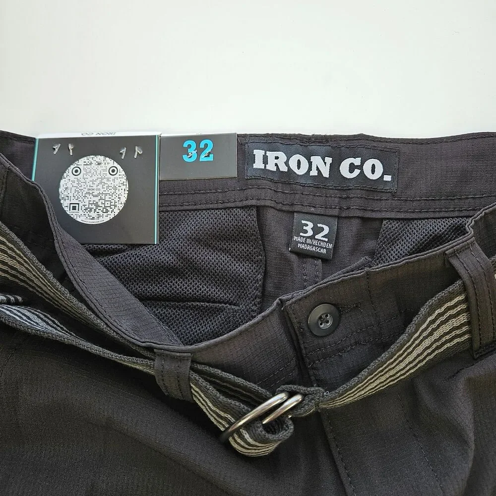 Iron Co NWT Men's Stretch Tech Belted Cargo Shorts Black 32